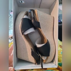 NIB Women's sz 8 Espadrille Platform Ankle Strap Wedge  Sandals